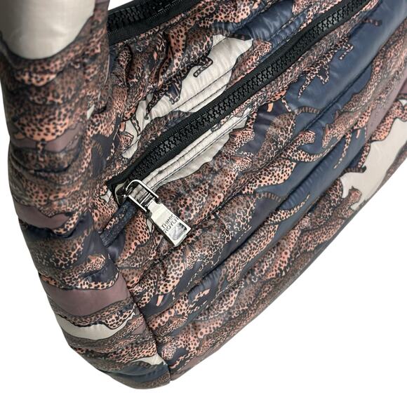 Think Royln Amsterdam Cheetah Knot Shoulder Bag Zipper Pockets Quilted - Picture 5 of 12